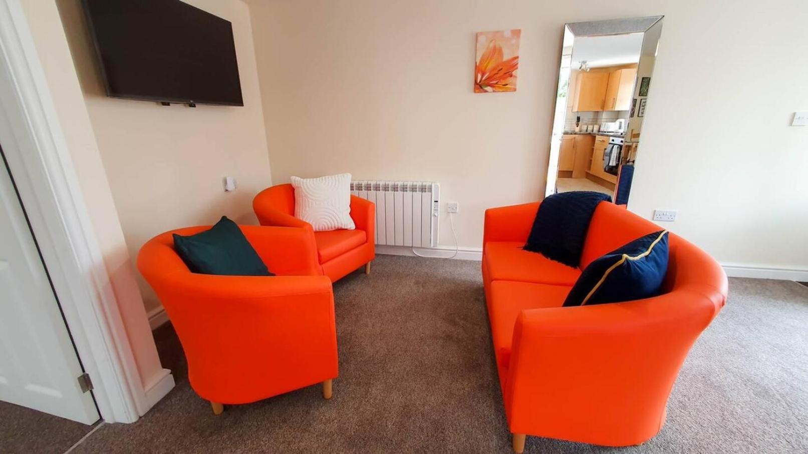 Appartamento Orange Lilly In Stroud With Free Parking Esterno foto