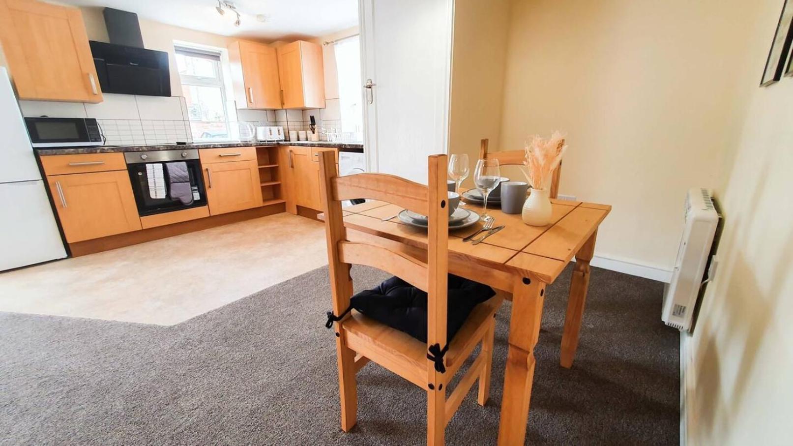 Appartamento Orange Lilly In Stroud With Free Parking Esterno foto